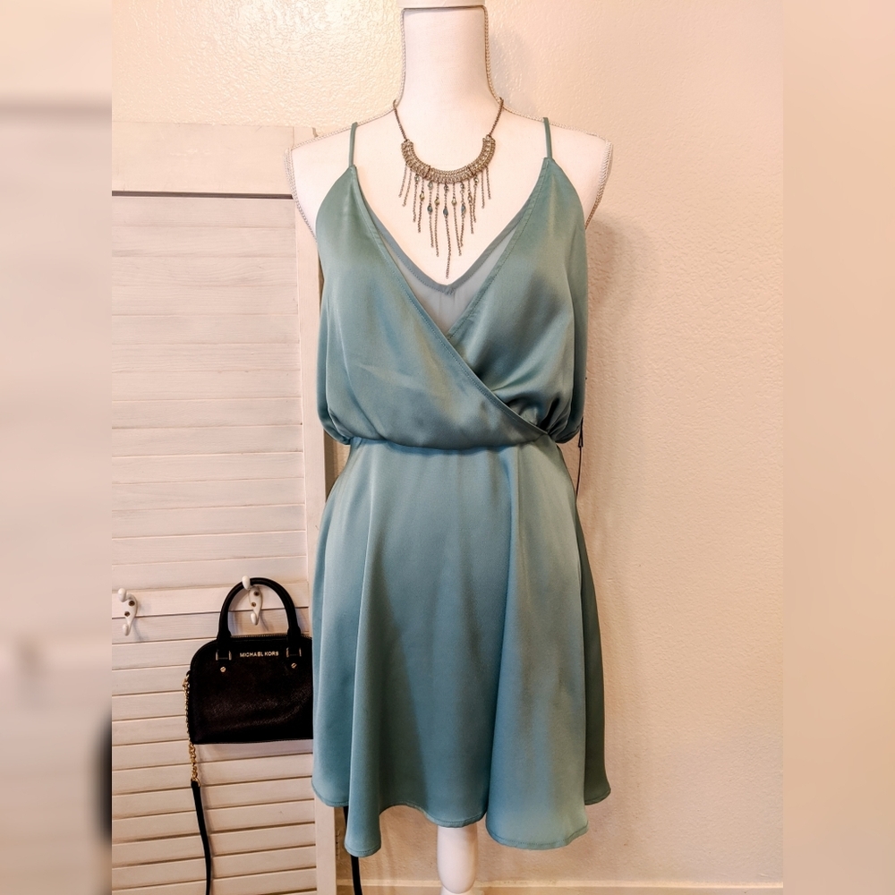 Forever 21 Contemporary-Flowy Dress NWT